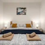 Mistral פונטנה