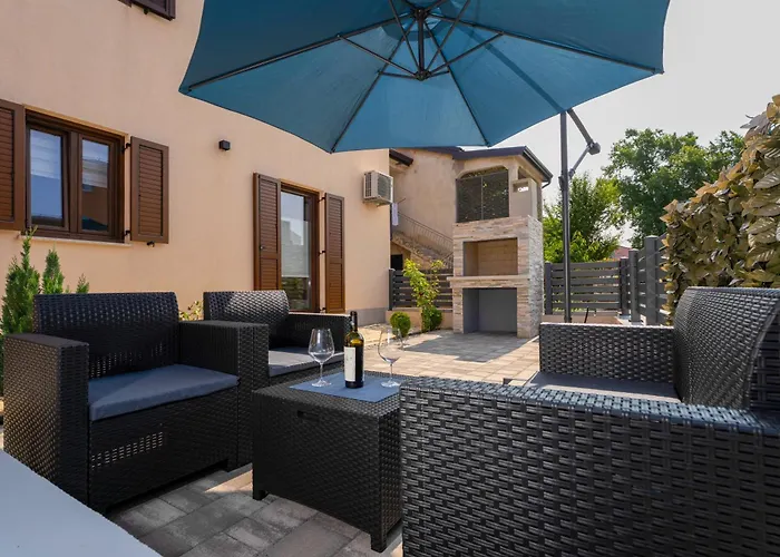 Mistral Apartment Funtana